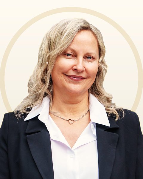Rita Petzold, Büroorganisation